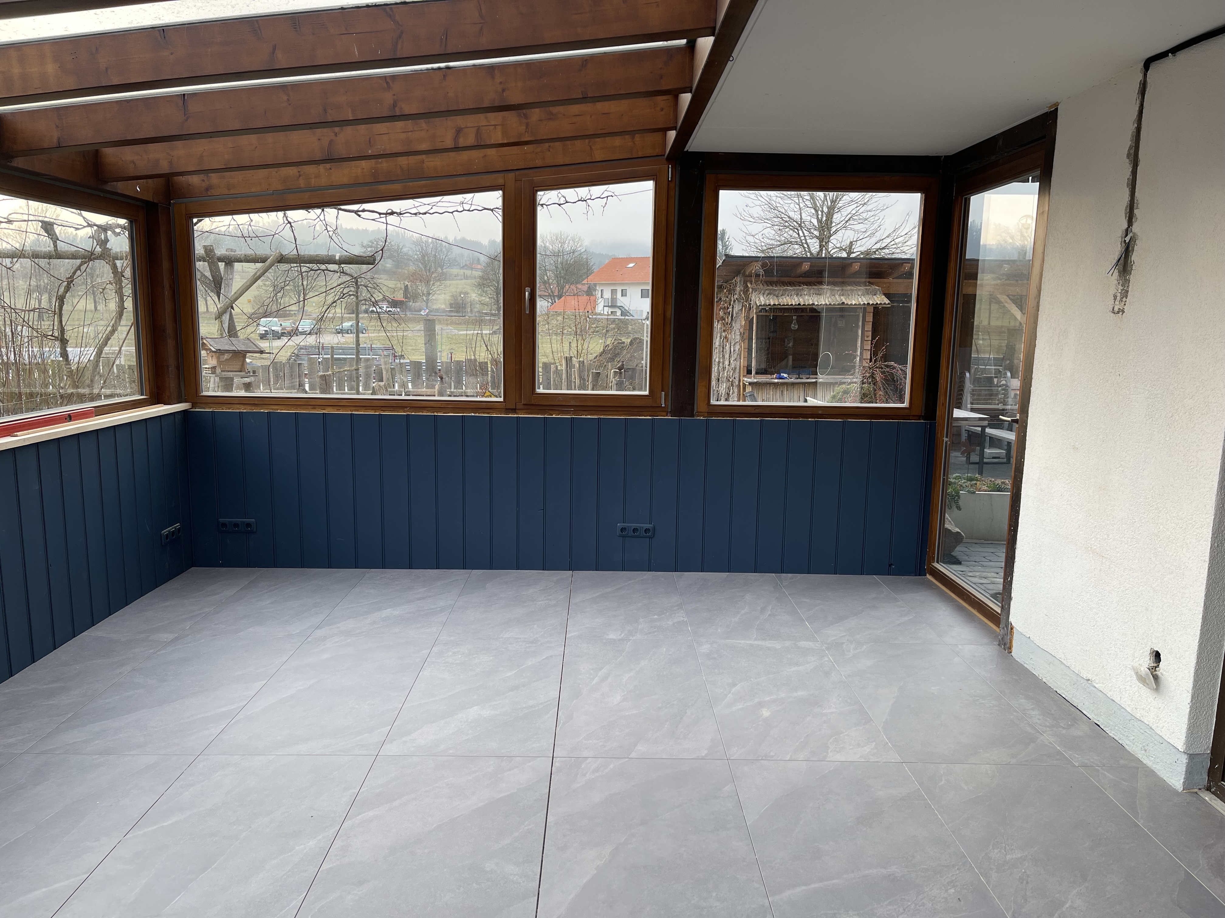 Natursteinverlegung für Terrassen und Böden